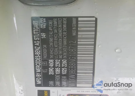 2022 Mercedes-Benz C 300 4Matic z USA, uszkodzony, nr VIN W1KWJ8EB8NG108712